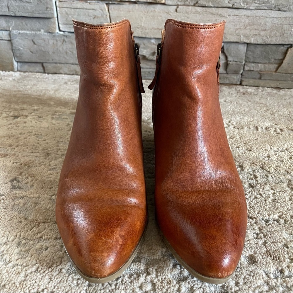 Frye Judith Whisky Brown Cognac Leather Ankle Booties Heeled Boots Dual Zipper:9 - Picture 8 of 13